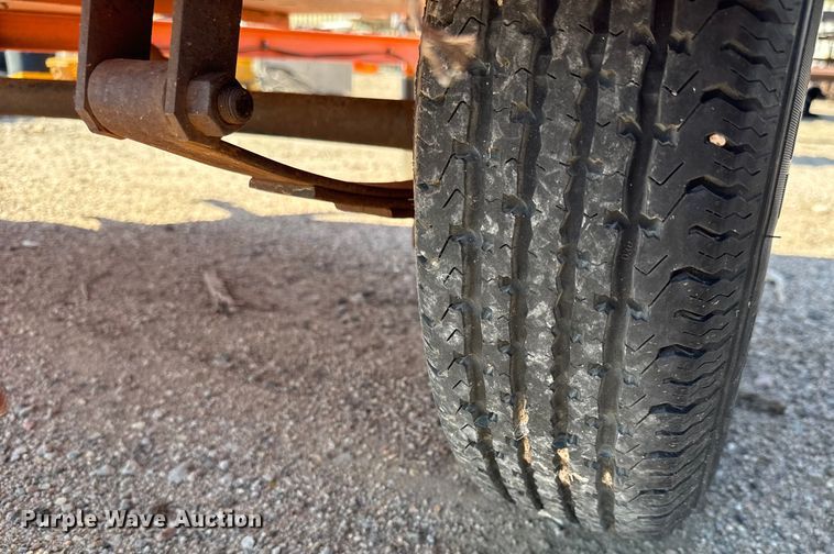 image for item MU9958 Allmand Bros 96SE253LS message board trailer