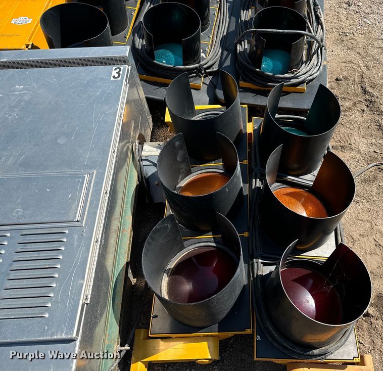 image for item MU9960 Traffic signal components