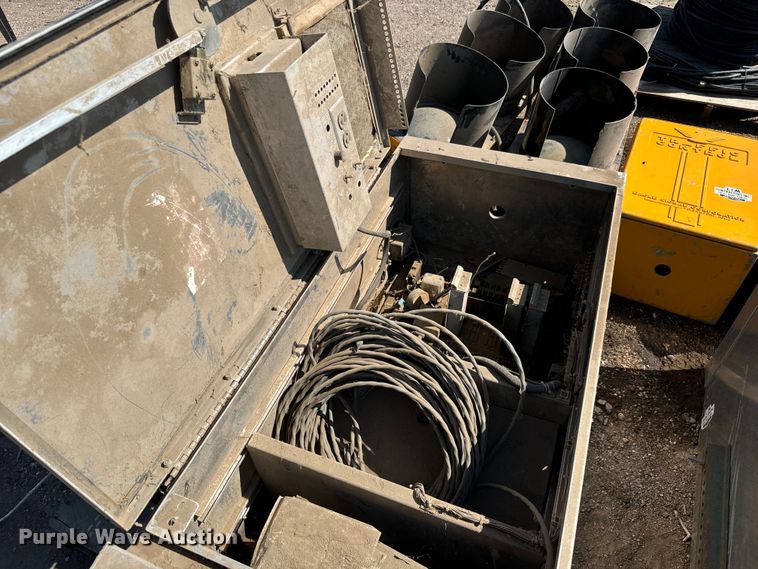 image for item MU9960 Traffic signal components