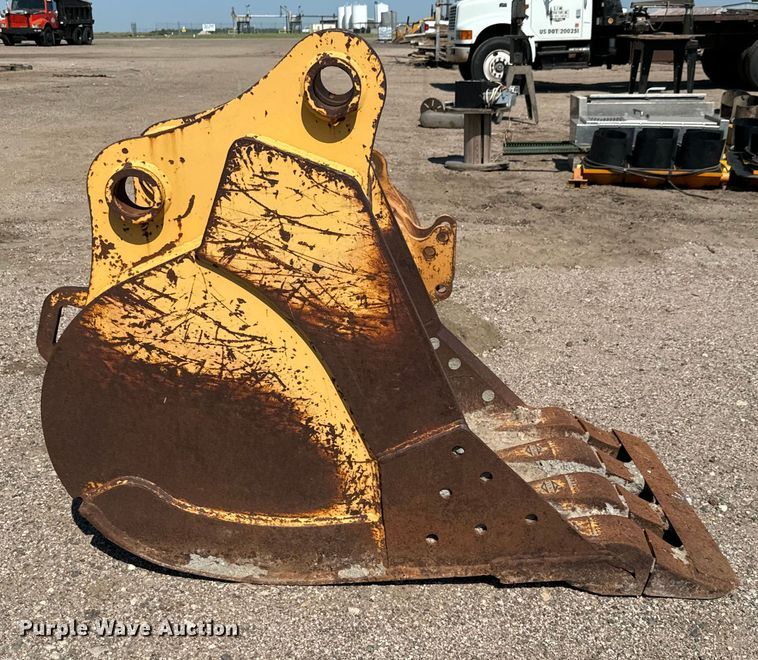 image for item MU9961 (2) buckets