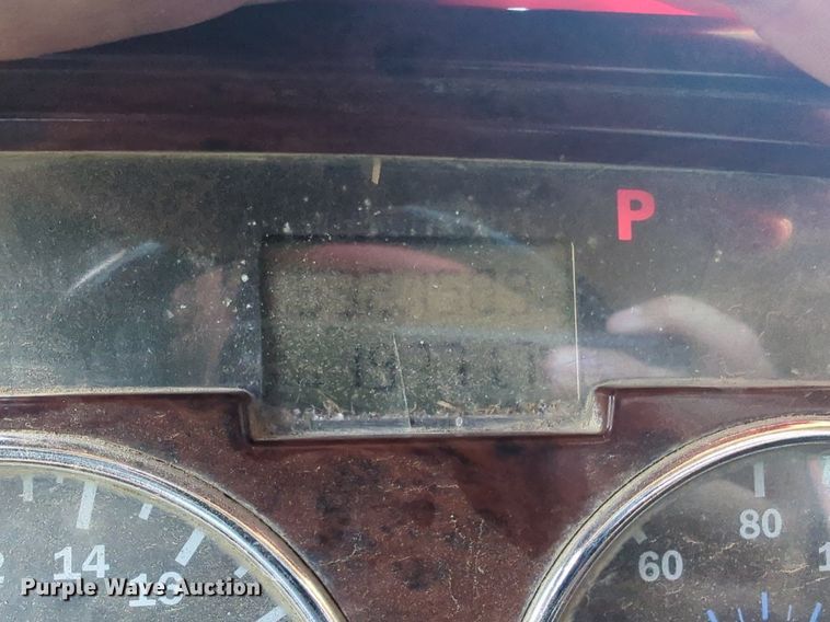 image for item NG9976 2005 Mack  CV713 Granite  roll-off container truck