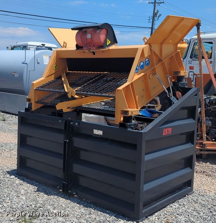 image for item NG9981 Paladin US70 vibratory screen