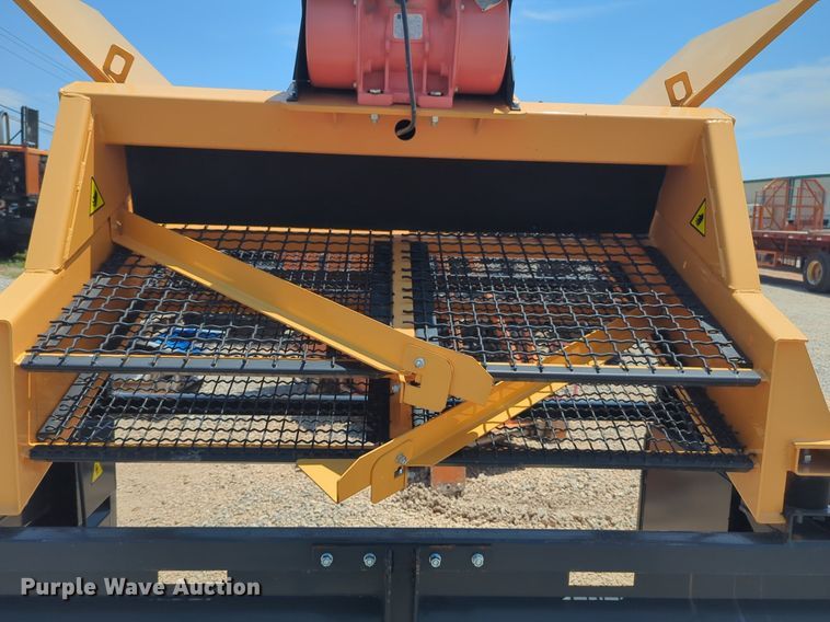 image for item NG9981 Paladin US70 vibratory screen