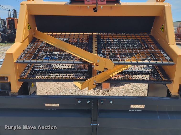 image for item NG9981 Paladin US70 vibratory screen