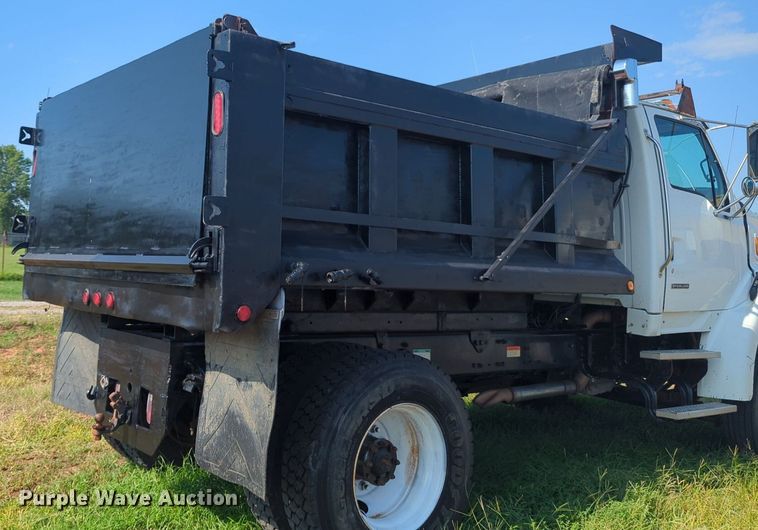 image for item NG9991 2008 Sterling  L8500 dump truck