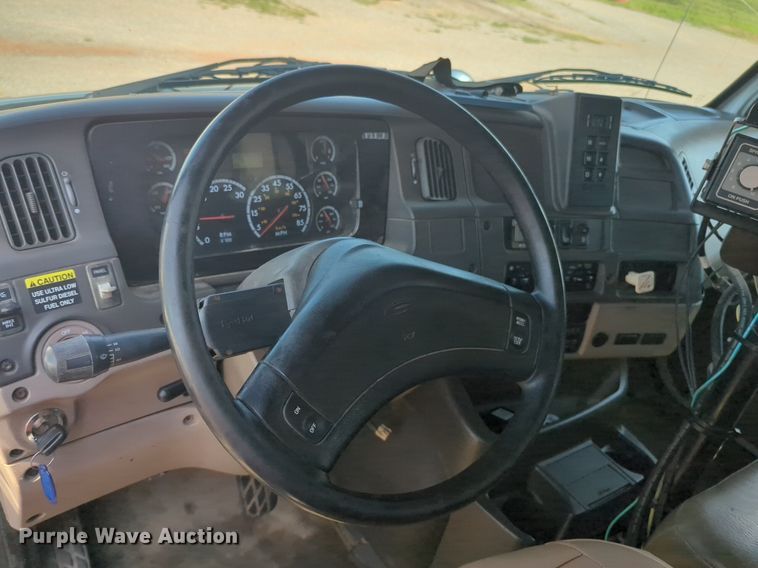 image for item NG9991 2008 Sterling  L8500 dump truck