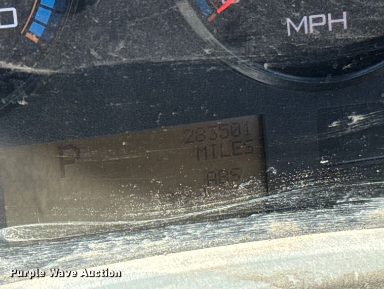 image for item NQ9653 2011 International  DuraStar 4300 truck cab and chassis