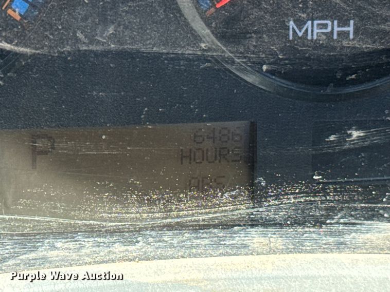 image for item NQ9653 2011 International  DuraStar 4300 truck cab and chassis