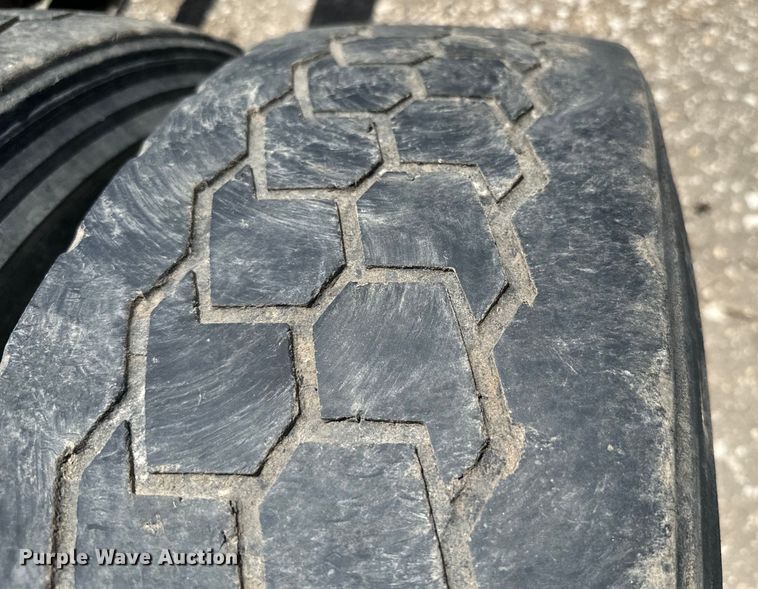 image for item NQ9653 2011 International  DuraStar 4300 truck cab and chassis