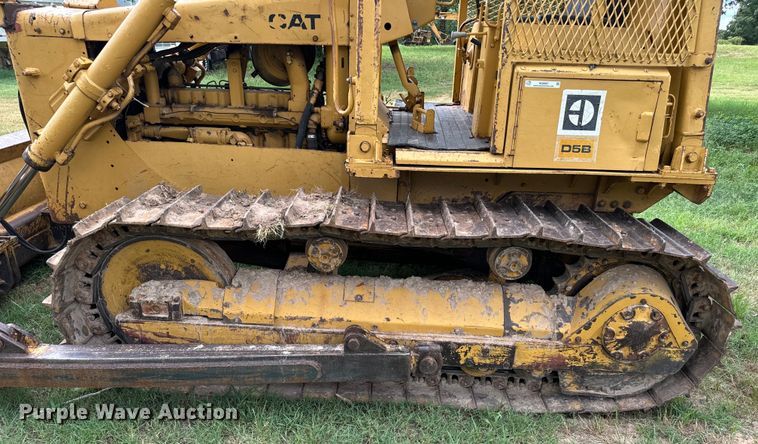 image for item NQ9667 Caterpillar  D5 dozer