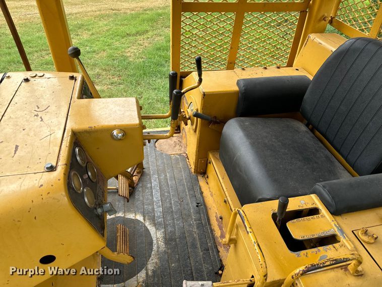 image for item NQ9667 Caterpillar  D5 dozer