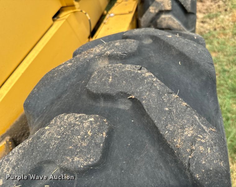 image for item NQ9668 1972 Caterpillar  12F rigid frame motor grader