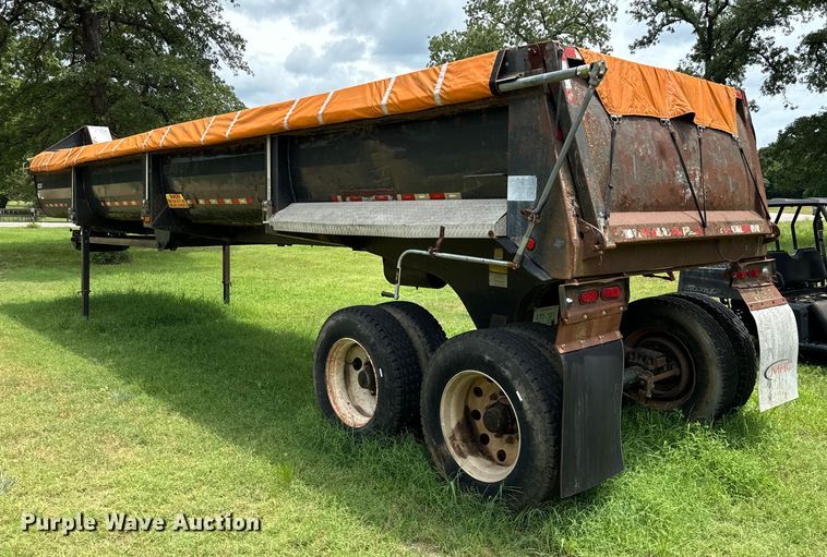 image for item NQ9669 2005 Clement Starlite end dump trailer