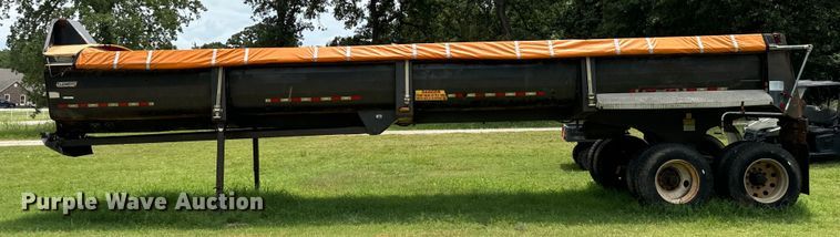 image for item NQ9669 2005 Clement Starlite end dump trailer