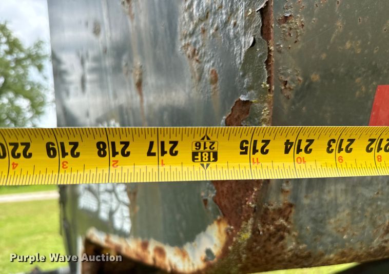 image for item NQ9669 2005 Clement Starlite end dump trailer