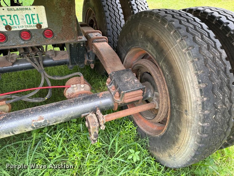 image for item NQ9669 2005 Clement Starlite end dump trailer