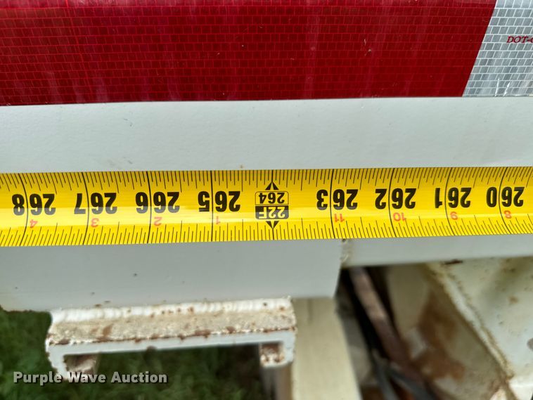 image for item NQ9675 1981 Fruehauf  bottom dump trailer