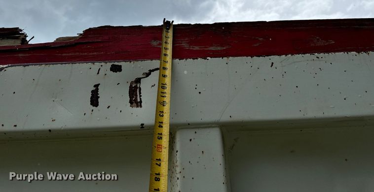 image for item NQ9675 1981 Fruehauf  bottom dump trailer