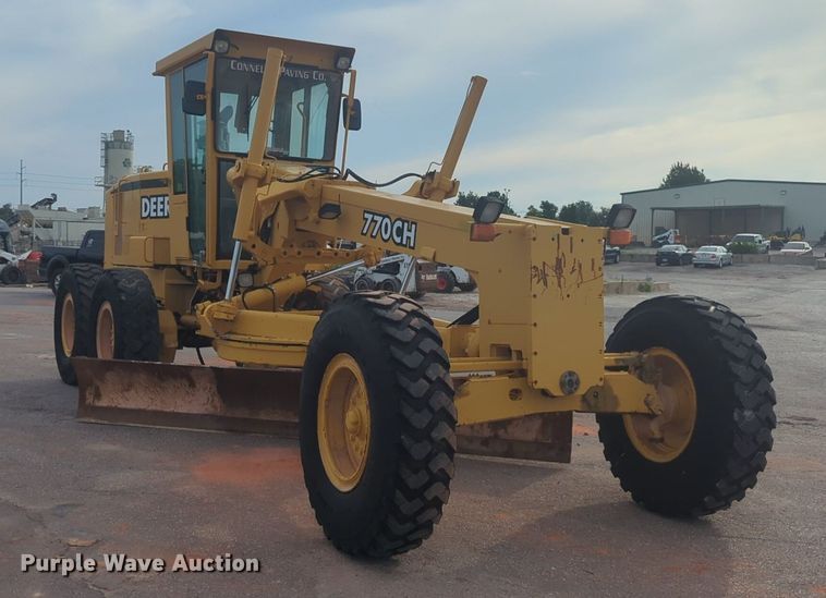 image for item NW9544 1999 John Deere 770CH motor grader
