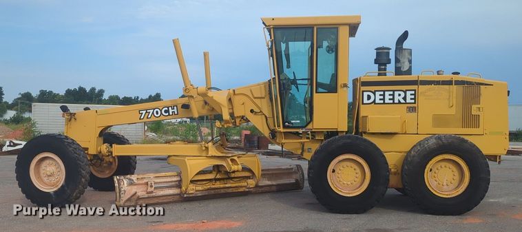 image for item NW9544 1999 John Deere 770CH motor grader