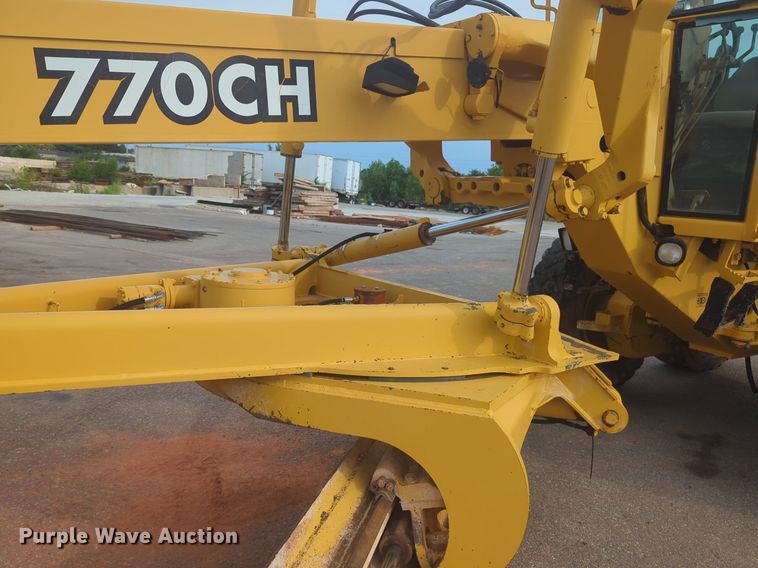 image for item NW9544 1999 John Deere 770CH motor grader