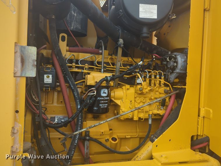 image for item NW9544 1999 John Deere 770CH motor grader