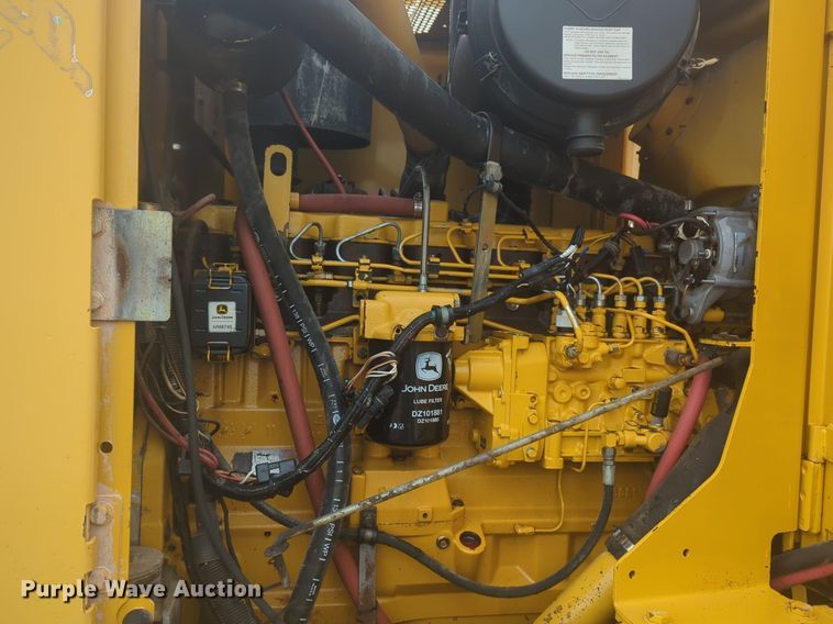 image for item NW9544 1999 John Deere 770CH motor grader