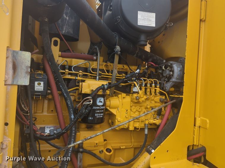 image for item NW9544 1999 John Deere 770CH motor grader