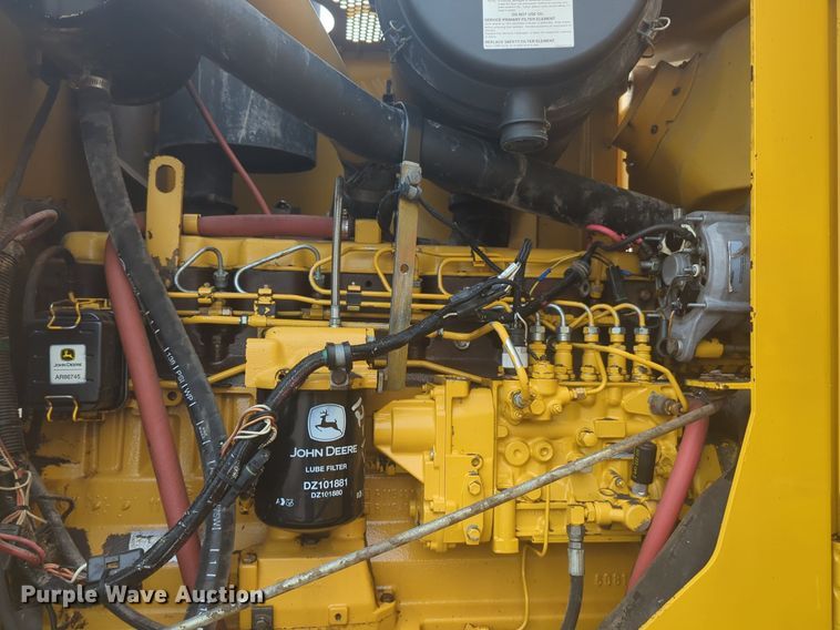 image for item NW9544 1999 John Deere 770CH motor grader