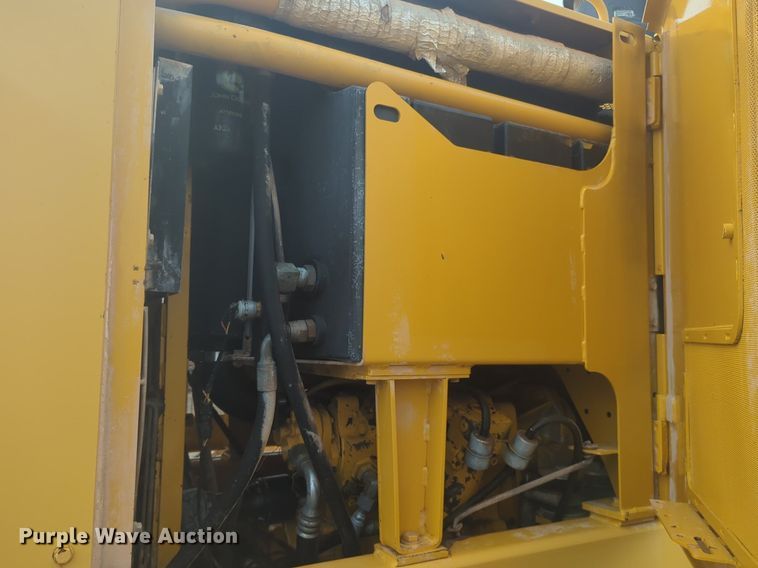 image for item NW9544 1999 John Deere 770CH motor grader