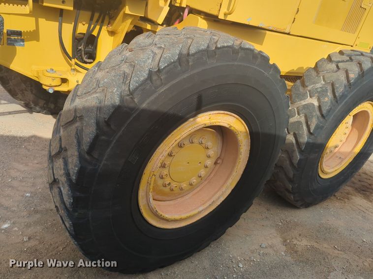 image for item NW9544 1999 John Deere 770CH motor grader