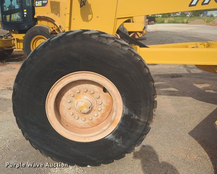 image for item NW9544 1999 John Deere 770CH motor grader