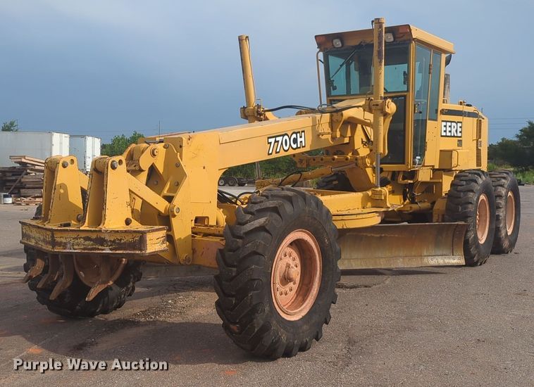 image for item NW9545 1997 John Deere 770CH motor grader