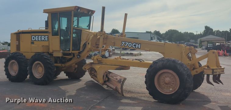 image for item NW9545 1997 John Deere 770CH motor grader
