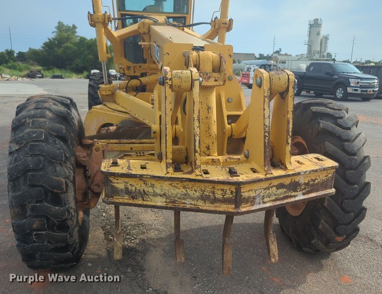 image for item NW9545 1997 John Deere 770CH motor grader