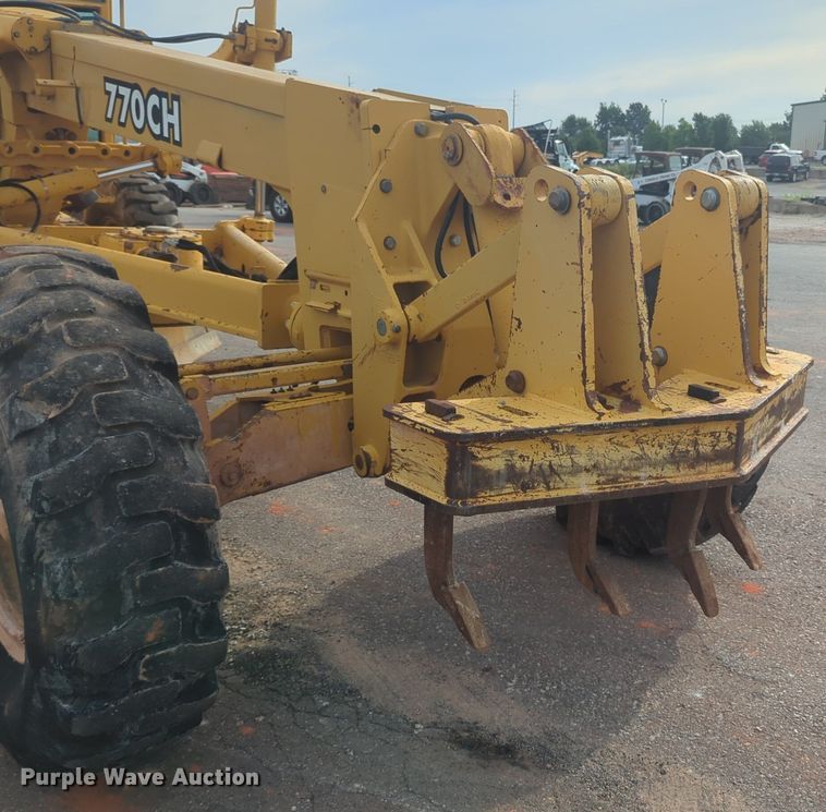 image for item NW9545 1997 John Deere 770CH motor grader