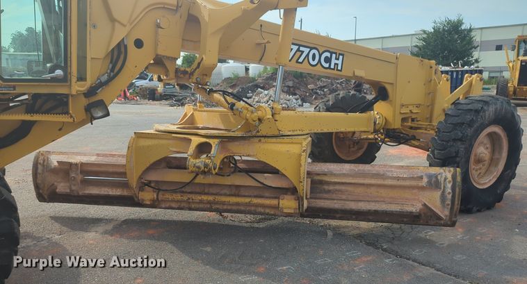image for item NW9545 1997 John Deere 770CH motor grader