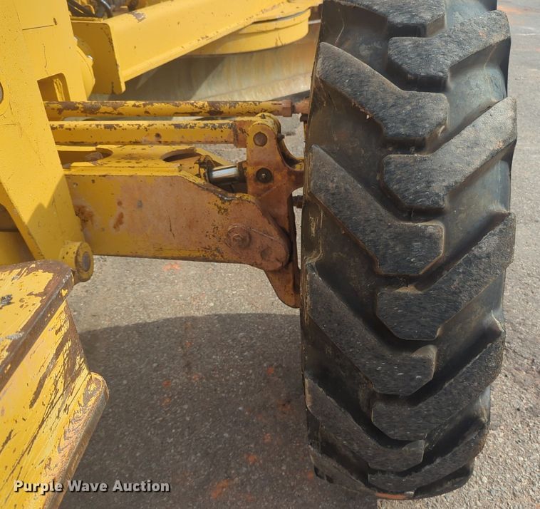 image for item NW9545 1997 John Deere 770CH motor grader