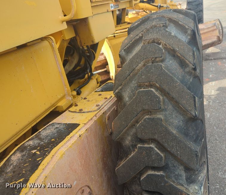 image for item NW9545 1997 John Deere 770CH motor grader