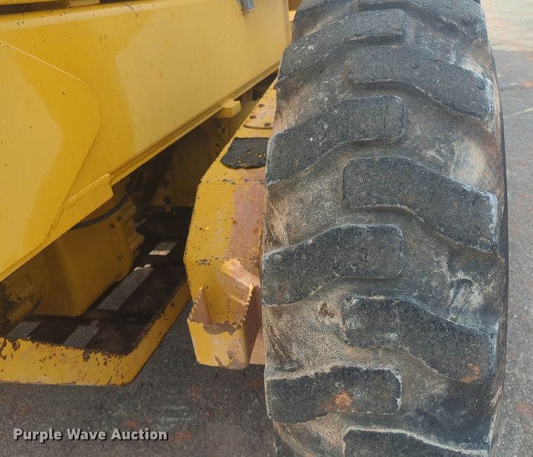 image for item NW9545 1997 John Deere 770CH motor grader