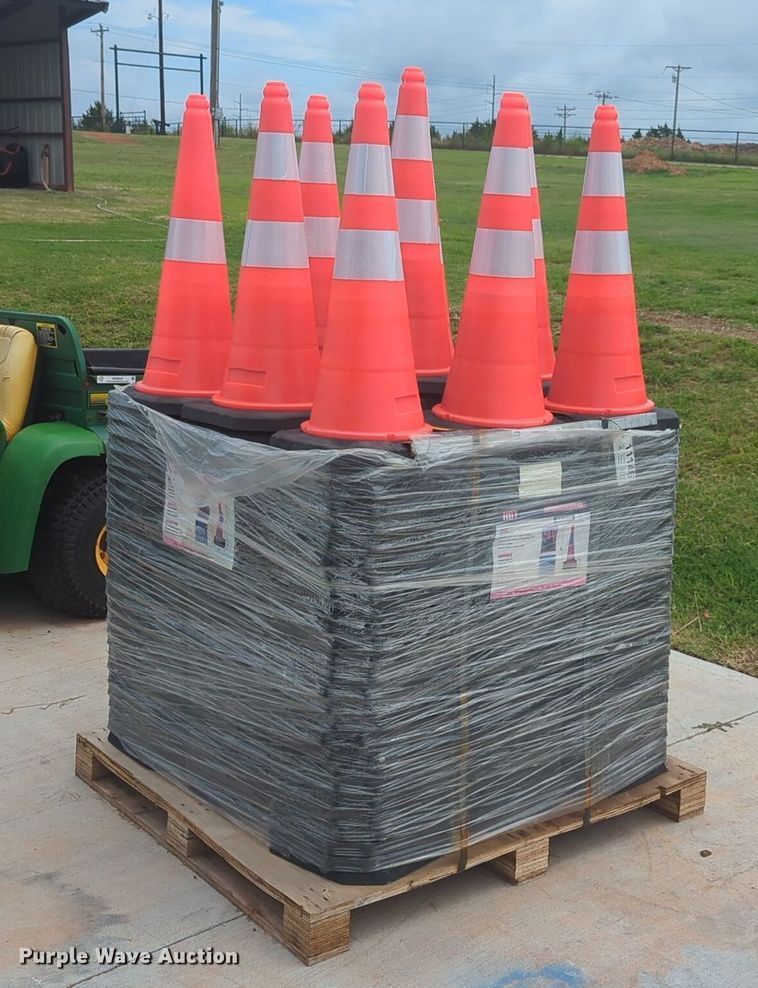 image for item NW9593 Approximately 250 AGT Industrial traffic cones 