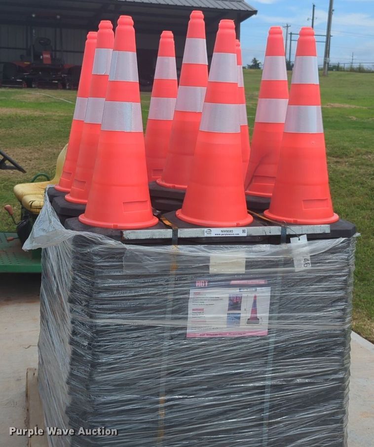 image for item NW9593 Approximately 250 AGT Industrial traffic cones 