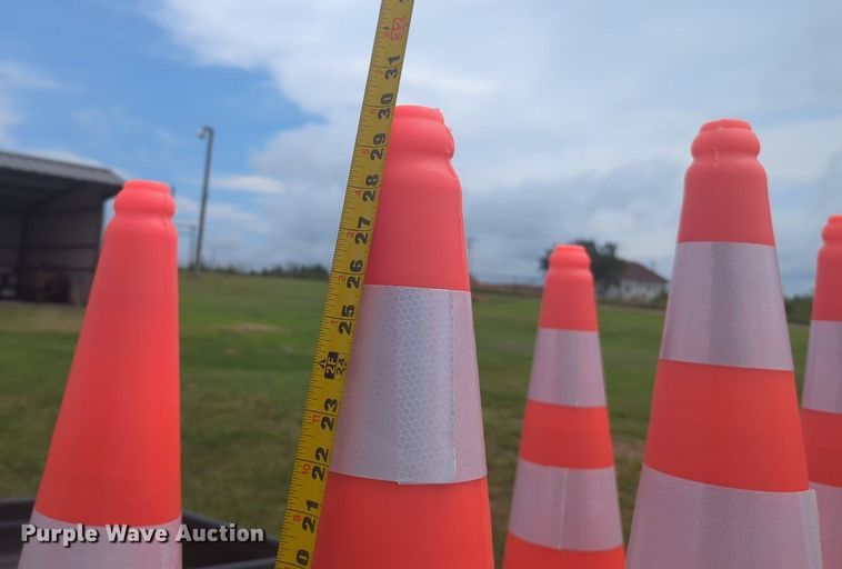 image for item NW9593 Approximately 250 AGT Industrial traffic cones 