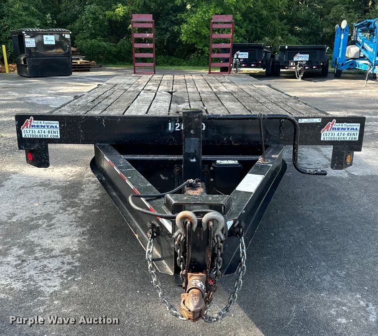 image for item OF9759 2016 Towmaster TC-10 equipment trailer