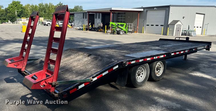 image for item OF9759 2016 Towmaster TC-10 equipment trailer