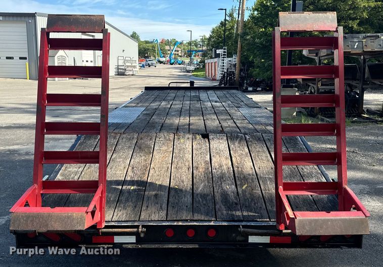 image for item OF9759 2016 Towmaster TC-10 equipment trailer
