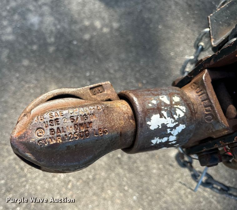 image for item OF9759 2016 Towmaster TC-10 equipment trailer