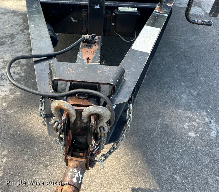 image for item OF9759 2016 Towmaster TC-10 equipment trailer