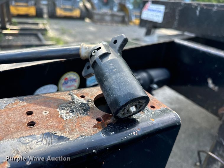 image for item OF9759 2016 Towmaster TC-10 equipment trailer