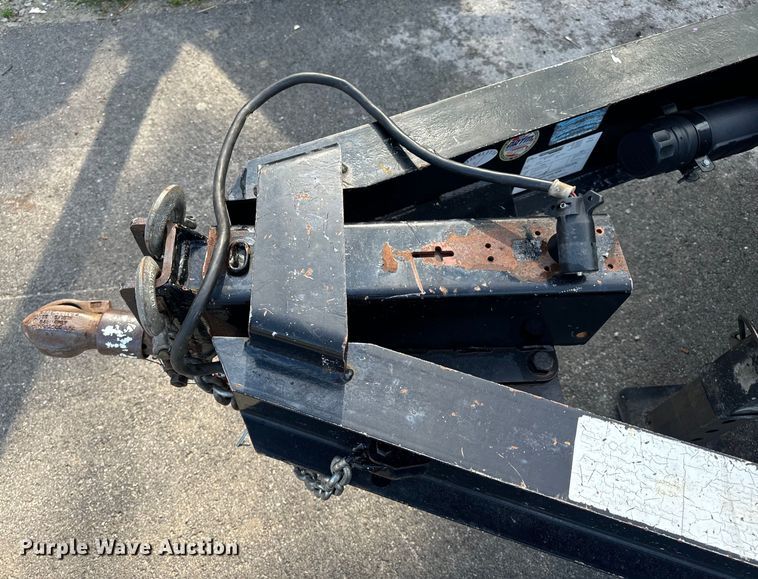 image for item OF9759 2016 Towmaster TC-10 equipment trailer